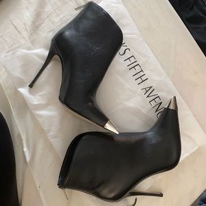 Leather booties with silver pointed toe